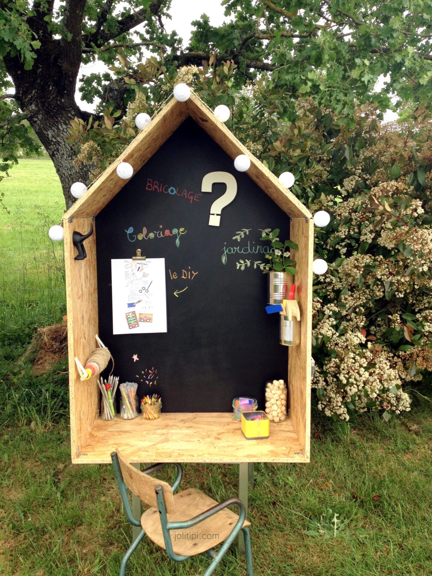 DIY fabriquer une cabane atelier pour enfant