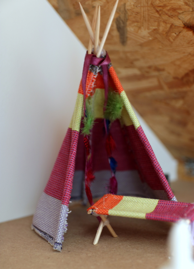 fabriquer un tipi pour playmobil