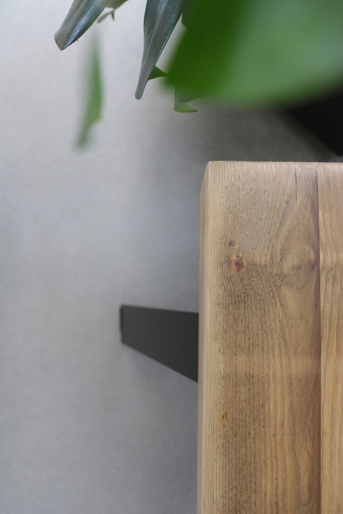 tutoriel pour créer un banc style industriel avec des pieds modulables