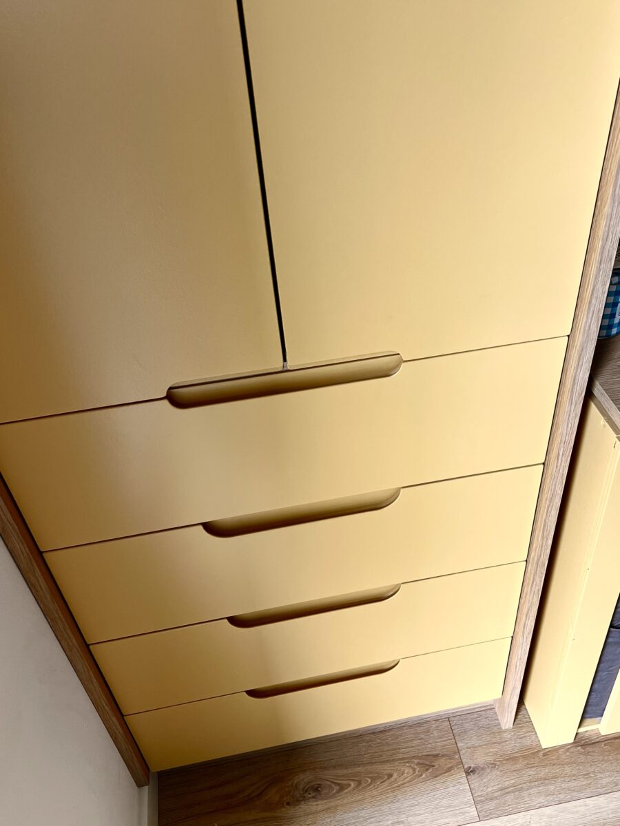 meuble sur mesure tiroirs